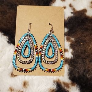 Seed bead western earrins